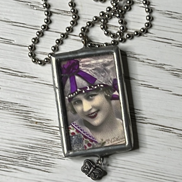 Roaring 20’s Bead Ball Pendant 950 - Picture 1 of 4